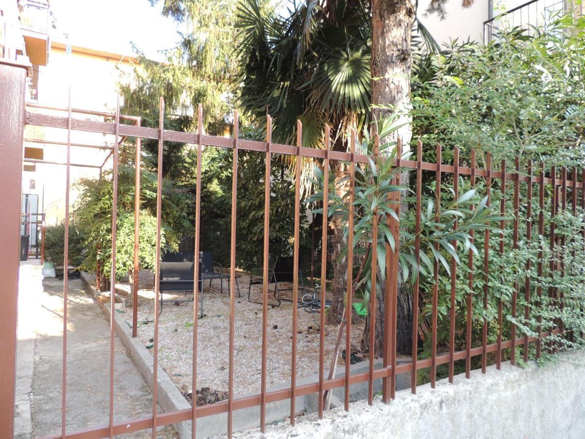 Апартаменти Appa49 Vicino Ospedale Borgo Roma, Fiera E Univr Верона Екстер'єр фото